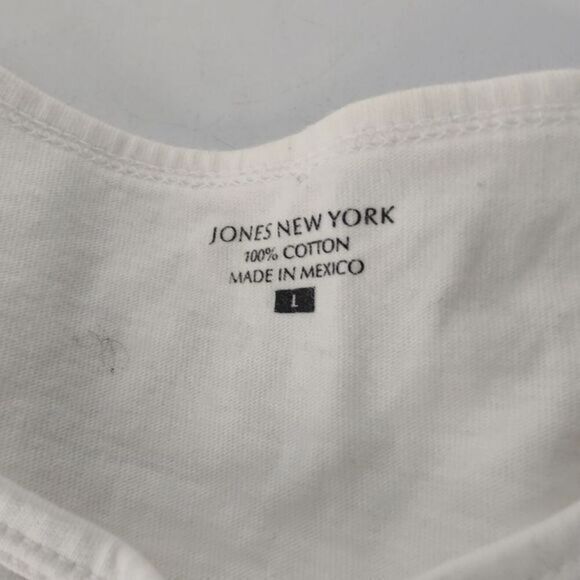 Jones of n.y. t‎ shirt with design. - Picture 2 of 4